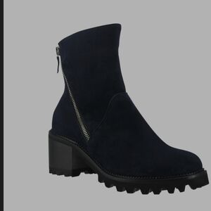 Ron White Black Ankle Boots with Side Zipper